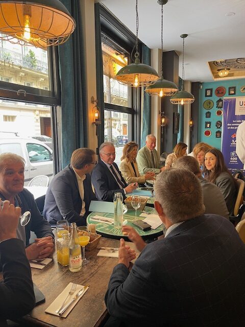 Geoffroy Boulard , Maire du 17eme - Emmanuelle Hoffman, Députée - Franck Thomasse, Président CGAD IDF - Patrick Briallard , Président CNAMS IDF - Jeannine Adam, CAPEB IDF - Michel Picon, Président U2P nationale et Christophe Sans, Président U2P IDF
